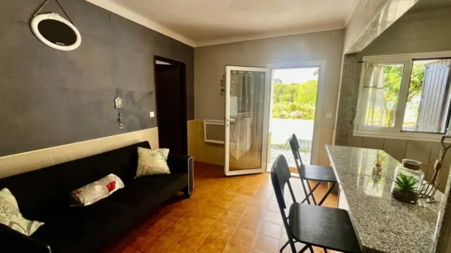 Sala de estar moderna da moradia em Viana do Castelo
