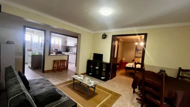 Sala de estar moderna da moradia em Viana do Castelo