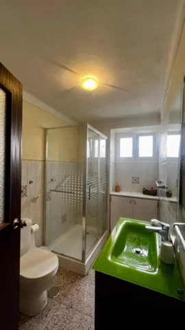 Sala de estar moderna da moradia em Viana do Castelo