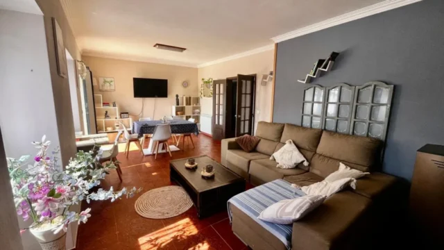 Sala de estar moderna da moradia em Viana do Castelo